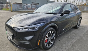 2023 73 Ford Mustang MACHE-E 216kW Extended Range 91kWh RWD Auto Damaged Salvage full