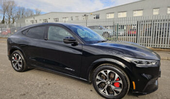 2023 73 Ford Mustang MACHE-E 216kW Extended Range 91kWh RWD Auto Damaged Salvage full
