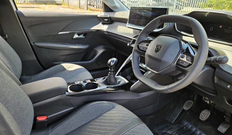 2025 Peugeot 208 1.2 PureTech 100 Allure 5dr White Damaged Salvage full