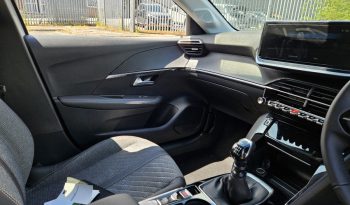 2025 Peugeot 208 1.2 PureTech 100 Allure 5dr White Damaged Salvage full