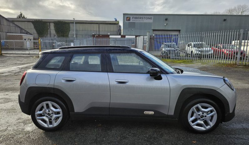 2025 25 MINI ACEMAN 135kW E Classic 43kWh 5dr Auto Damaged Salvage full