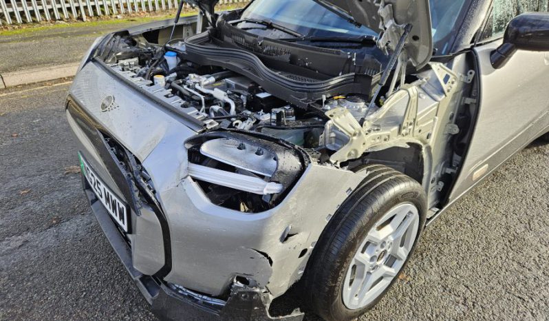 2025 25 MINI ACEMAN 135kW E Classic 43kWh 5dr Auto Damaged Salvage full
