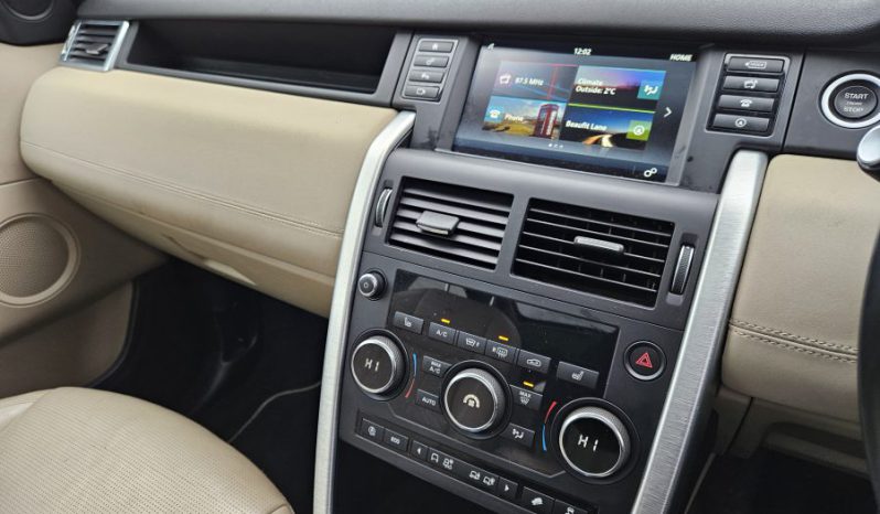 2017 67 LAND ROVER DISCOVERY SPORT 2.0 TD4 180 HSE Auto Damaged Salvage CAT N full