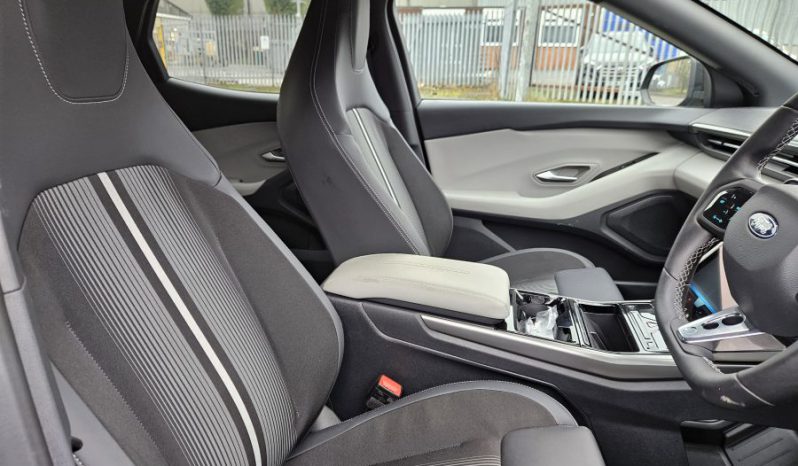 2025 25 FORD CAPRI 210kW Select 77kWh 5dr Auto Black Dmaged Salvage CAT N full