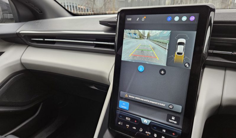 2025 25 FORD CAPRI 210kW Select 77kWh 5dr Auto Black Dmaged Salvage CAT N full