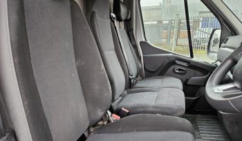 2023 23 RENAULT MASTER LM35dCi 135 Business+ Medium Roof Van Damaged Salvage full