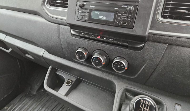 2023 23 RENAULT MASTER LM35dCi 135 Business+ Medium Roof Van Damaged Salvage full