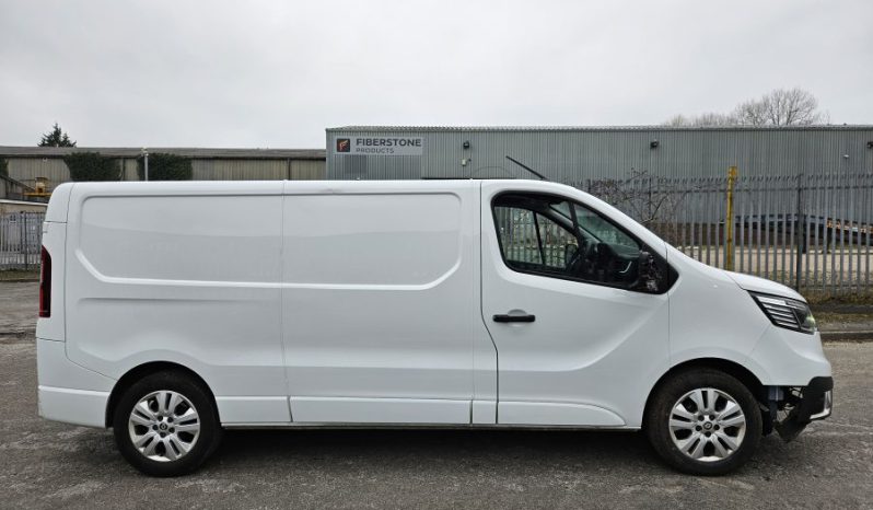 2024 24 RENAULT TRAFIC LL30 Blue dCi 130 Extra Van Damaged Salvage CAT N full