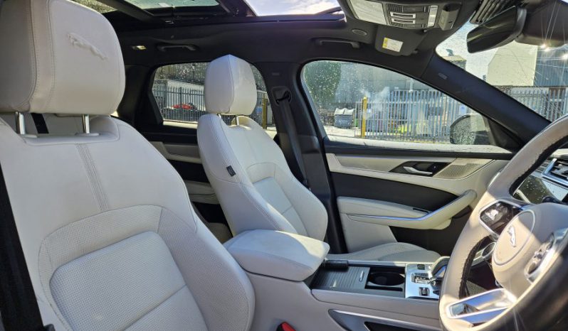 2024 24 JAGUAR F-PACE 2.0 D200 R-Dynamic SE Black 5dr Auto AWD Damaged Salvage full