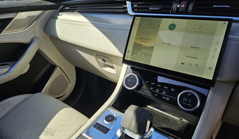 2024 24 JAGUAR F-PACE 2.0 D200 R-Dynamic SE Black 5dr Auto AWD Damaged Salvage full