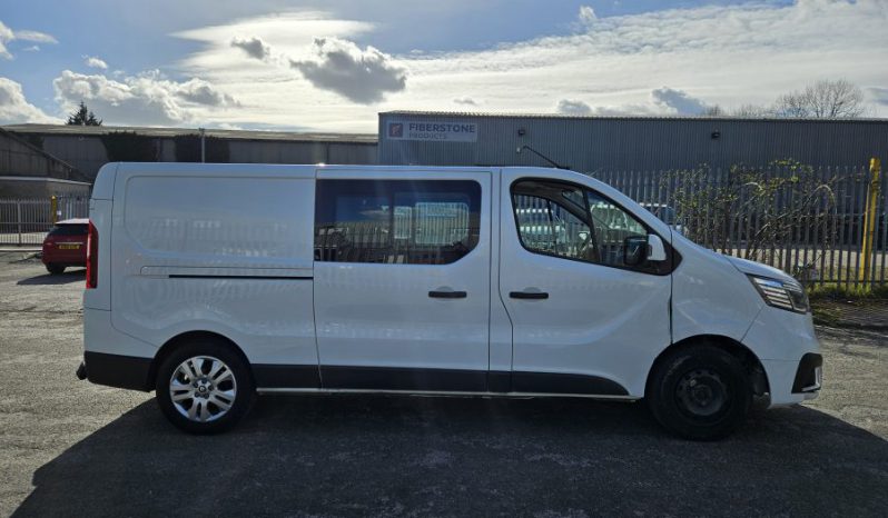 2024 RENAULT TRAFIC LL30 Blue dCi 170 Sport Crew Van EDC 6 Seats Damaged Salvage full