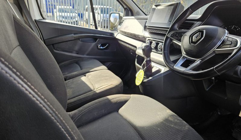 2024 RENAULT TRAFIC LL30 Blue dCi 170 Sport Crew Van EDC 6 Seats Damaged Salvage full