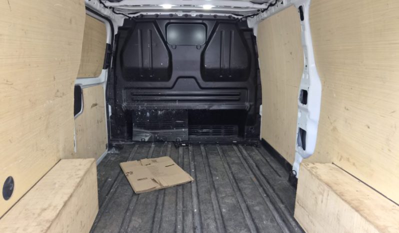 2024 FORD TRANSIT CUSTOM ELECTRIC 100kW 65kW H1 Van Limited Auto Damaged Salvage CAT N full