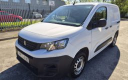 2023 PEUGEOT PARTNER 1000 Professional Premium + Van Light Damaged Salvage CAT N