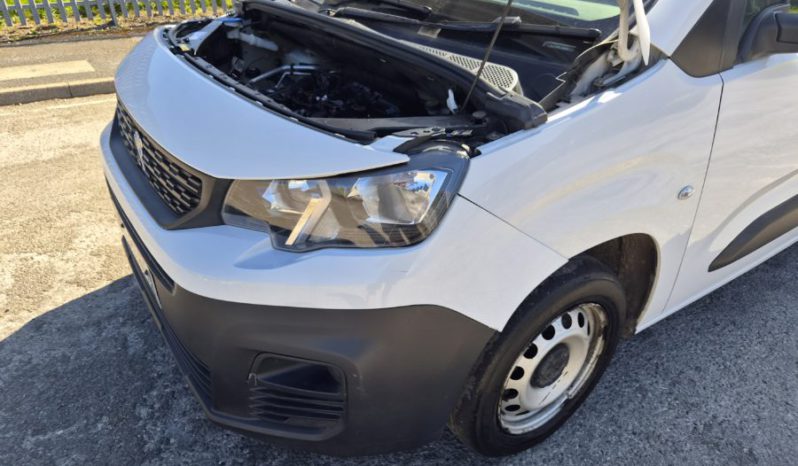 2023 PEUGEOT PARTNER 1000 Professional Premium + Van Light Damaged Salvage CAT N full