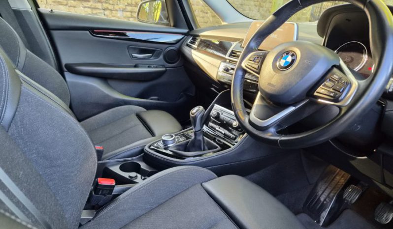 2019 19 BMW 2 SERIES 218d Sport 5dr 7 Seater Black Damaged Repaired full