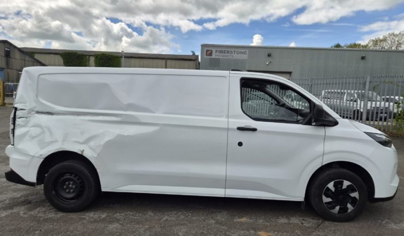 2024 74 FORD TRANSIT CUSTOM 100kW ELECTRIC 65kWh Van Trend Auto Damaged Salvage full