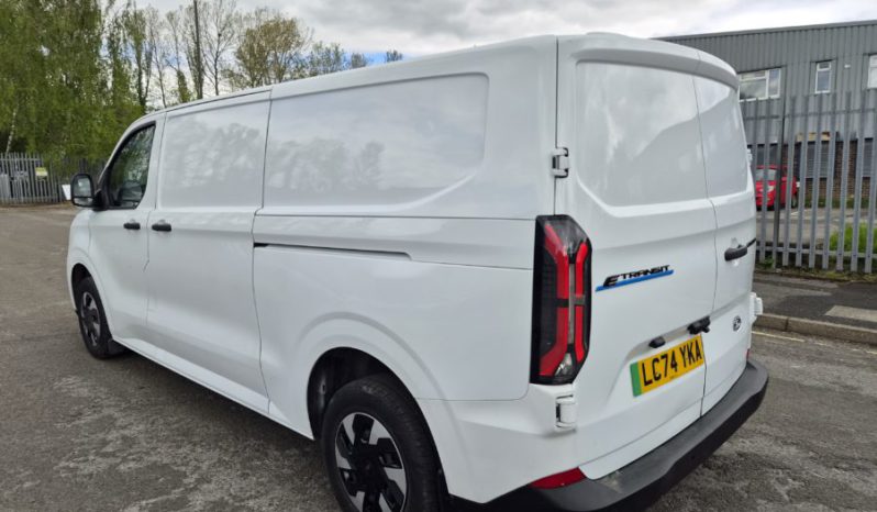 2024 74 FORD TRANSIT CUSTOM 100kW ELECTRIC 65kWh Van Trend Auto Damaged Salvage full