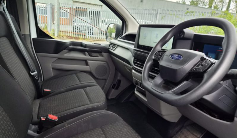 2024 74 FORD TRANSIT CUSTOM 100kW ELECTRIC 65kWh Van Trend Auto Damaged Salvage full