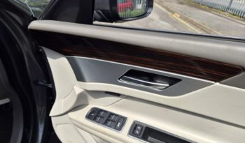2019 JAGUAR XF 2.0i [250] Portfolio 4dr Auto Damaged Salvage full