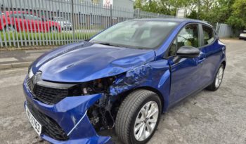 2025 RENAULT CLIO 1.6 E-TECH Full Hybrid 145 Evolution 5dr Auto Damaged Salvage full