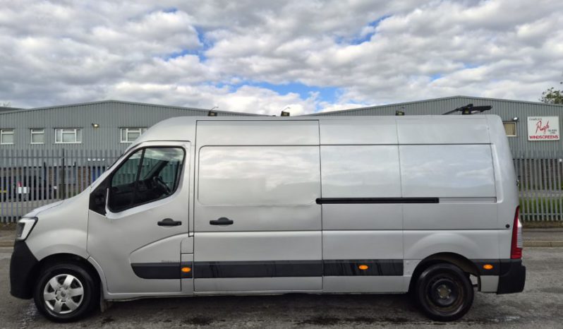 2023 RENAULT MASTER LM35dCi 135 Business+ Medium Roof Van Damaged Salvage full