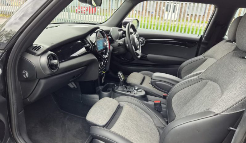 2023 73 MINI Cooper S Level 2 135kW 33kWh 3dr Auto Damaged Repaired UNRECORDED full