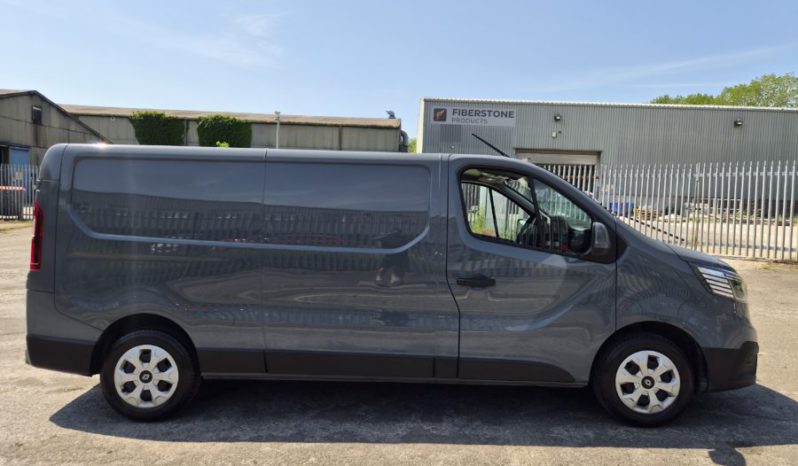 2024 74 RENAULT TRAFIC LL30 Blue dCi 130 Advance [Safety] Van Damaged Salvage full