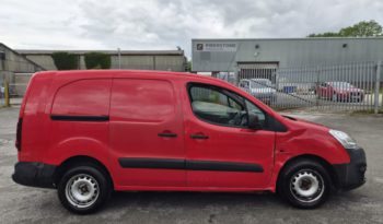 2018 18 PEUGEOT PARTNER S Puretech 110 S Red Damaged Salvage full