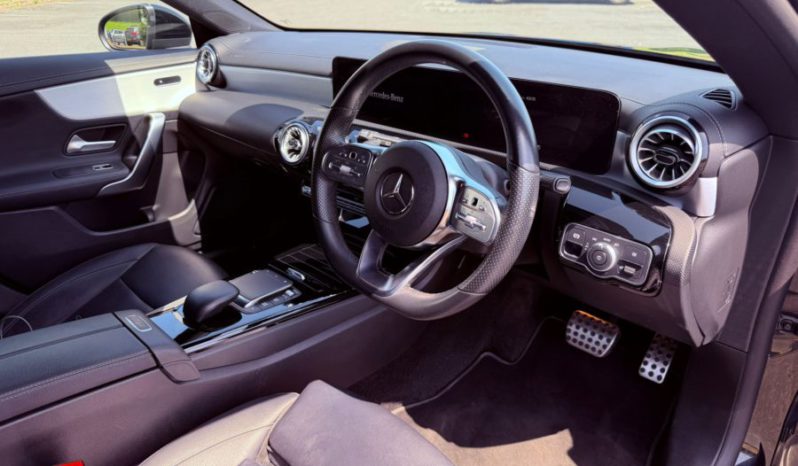2023 MERCEDES-BENZ CLA 200 AMG Line Executive Tip Auto Damaged Repaired CAT N full