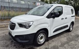 2022 22 VAUXHALL COMBO CARGO 2300 1.5 Turbo D 100 H1 Dynamic Van Damaged Salvage