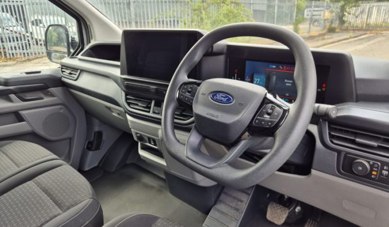 2024 74 FORD TRANSIT CUSTOM AUTO 100kW 65kWh H1 Van Trend Auto Damaged Salvage full