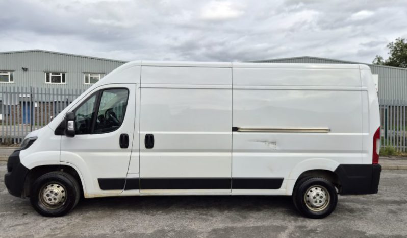 2023 73 PEUGEOT BOXER 2.2 H2 Professional Premium+ Van 140 Light Damaged Salvage full