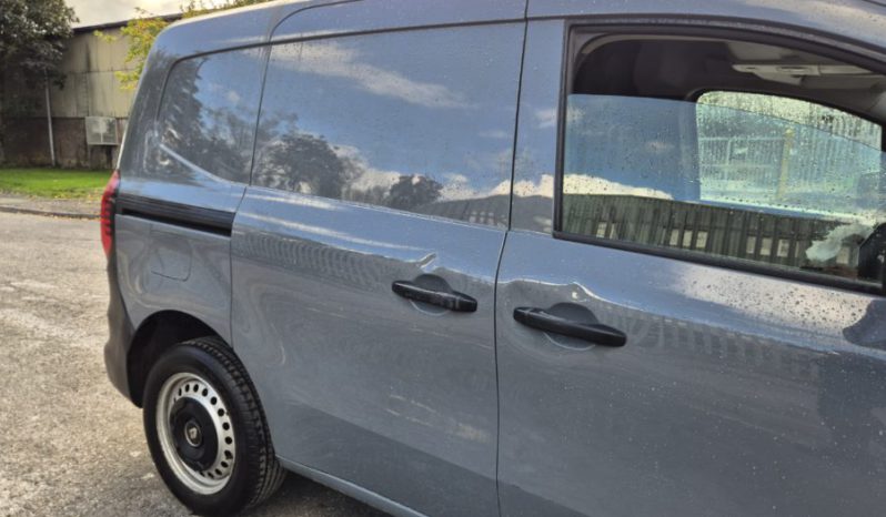 2024 73 RENAULT KANGOO ML19 Blue dCi 95 Start Van Damaged Salvage NOT RECORDED full